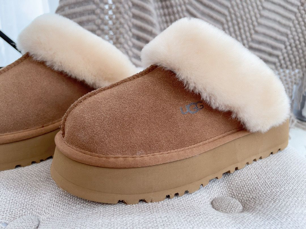 Комплект тапочки + плед UGG #1