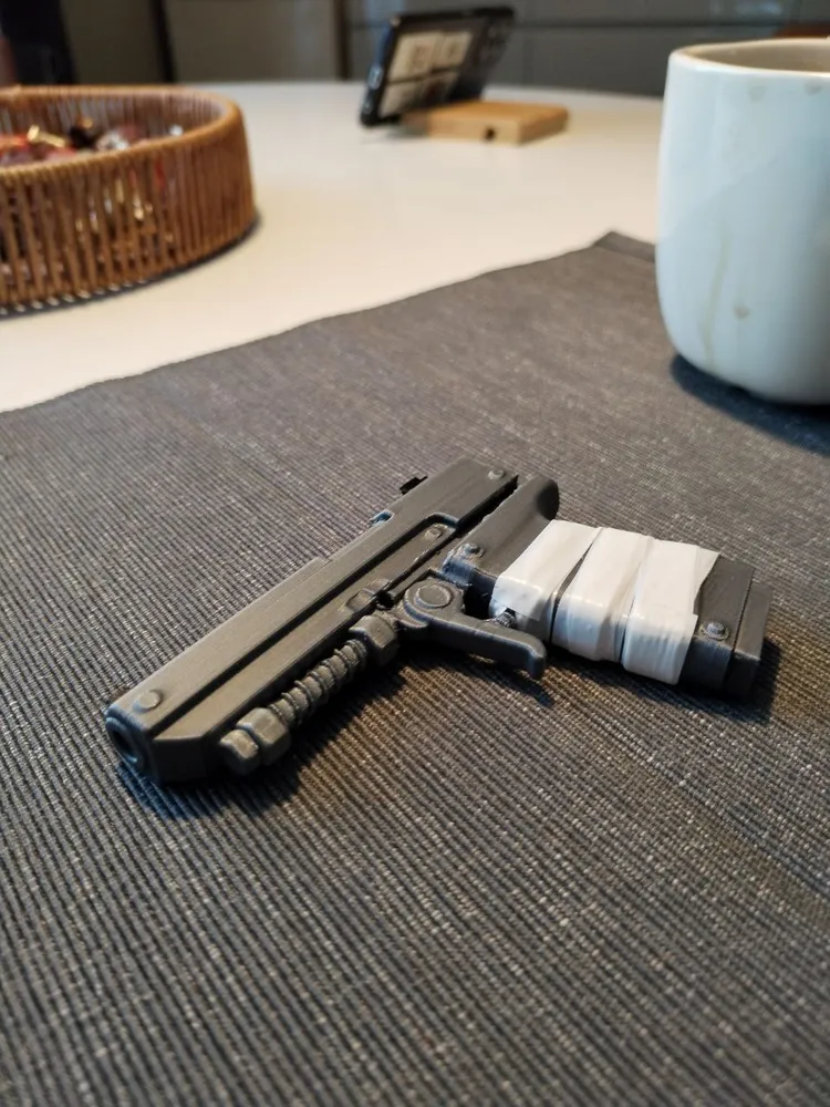 Полуавтоматический пистолет (Пэшка), мини, 10см