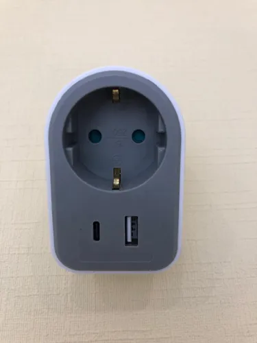 Переходник сетевой с 220 Вольт на USB TYPE-C и USB обычный jazzway 1 розетка 3680Вт