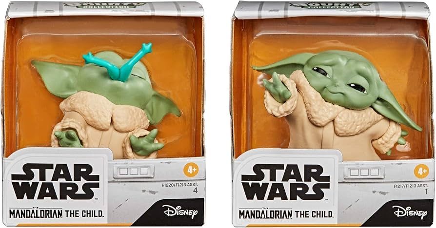STAR WARS: Фигурки Грогу в позах Лягушачья закуска и Момент Силы