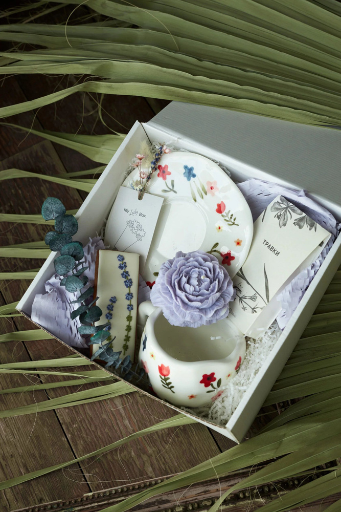 My Hygge Box женский подарочный набор на 8 марта "SPRING FLOWERS" #1