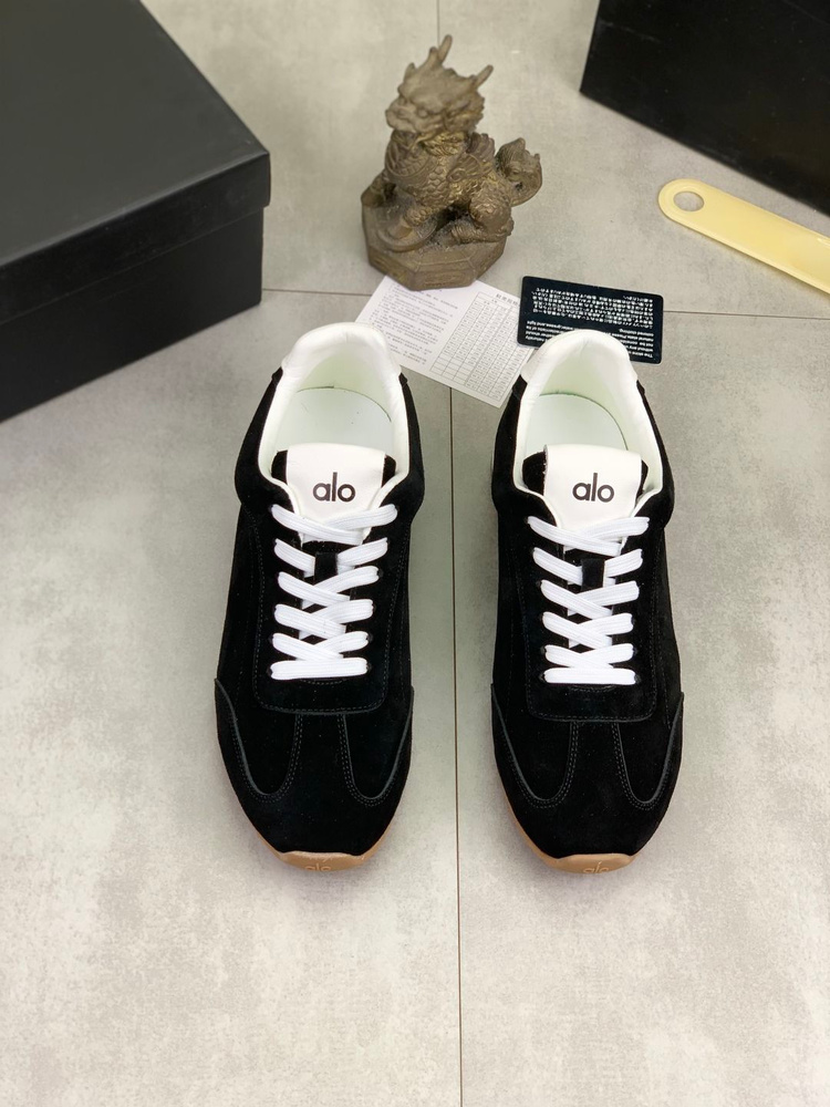 Кроссовки Alo Yoga #1