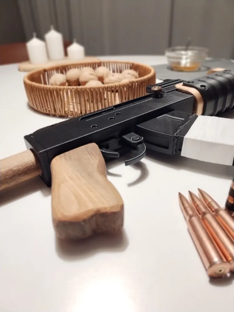 Штурмовая винтовка (Калаш), золотой, 80см