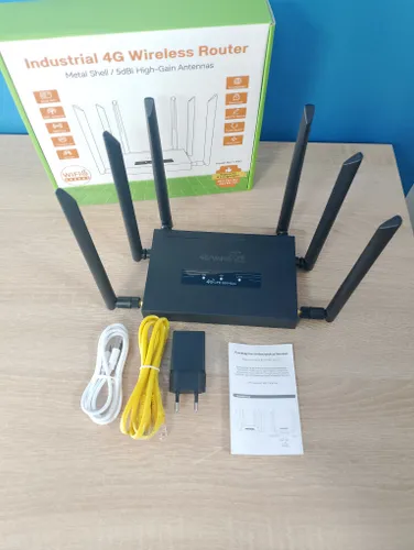 Роутер Wi-Fi R611PRO 4G LTE c разьемами для 4G антенны