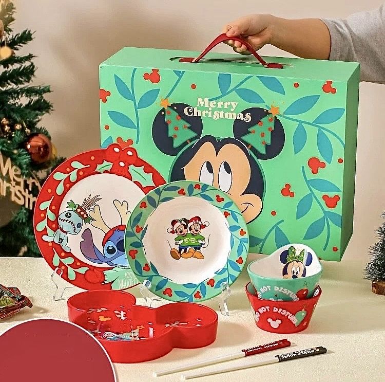 Disney / Дисней Рождественский подарочный набор посуды Стич и Микки маус на 2 персоны (7 предметов)