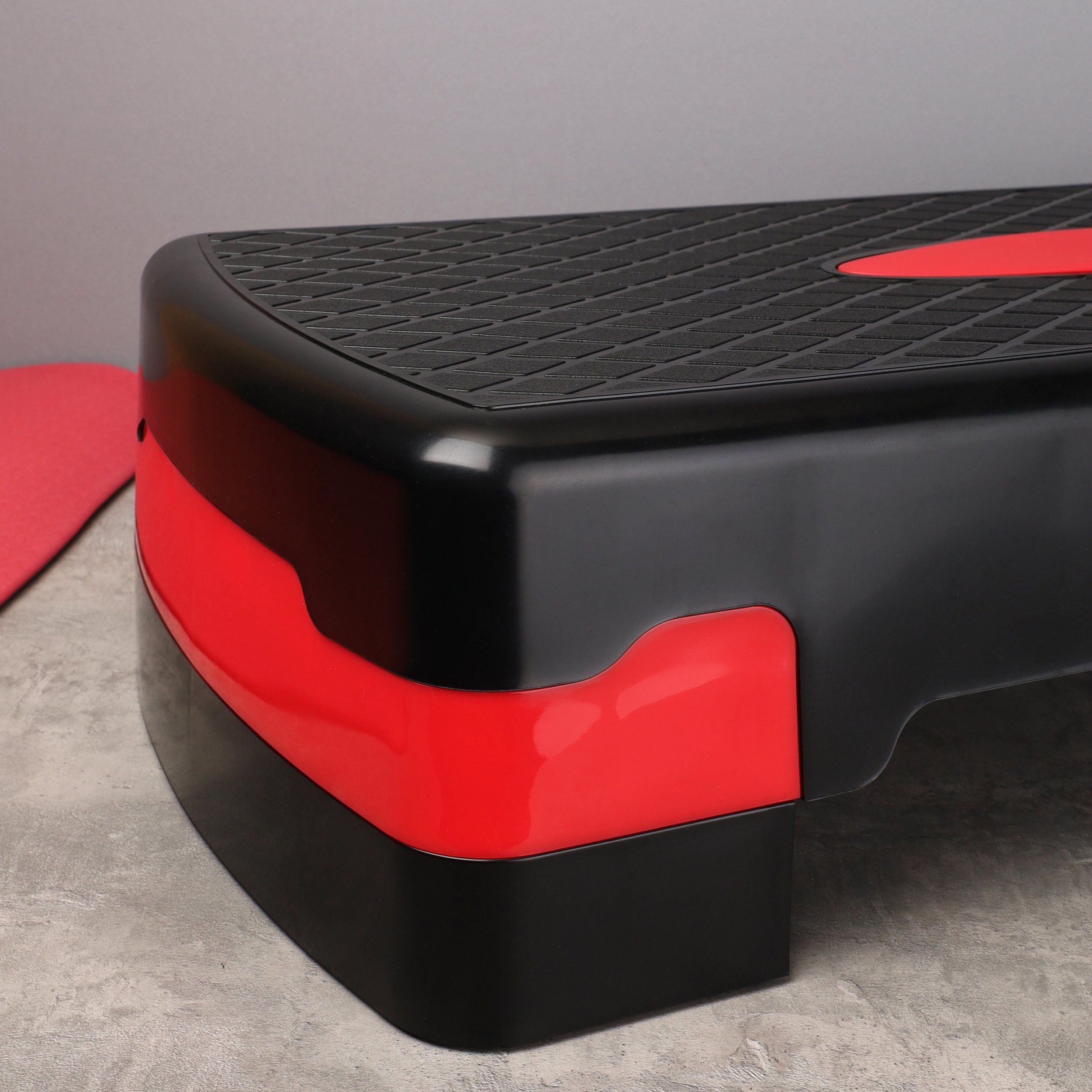 Степ платформа для фитнеса Woohooo StepFit S1 / 68х28х11(15) см, черно-красная Степ платформа для фитнеса Woohooo StepFit S1 / 68х28х11(15) см, черно-красная