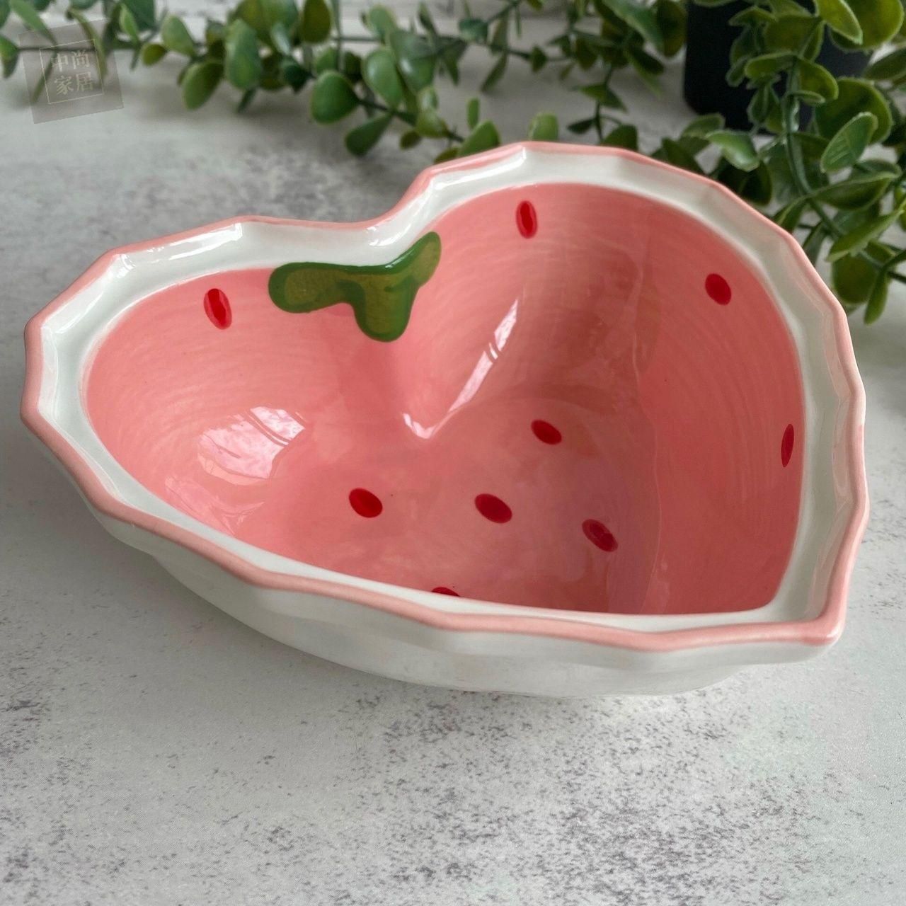 Тарелка глубокая "клубничное сердечко B76O" 15 см 1 шт белый