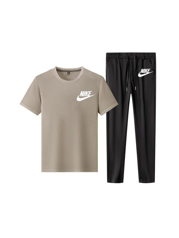 Костюм спортивный Nike #1