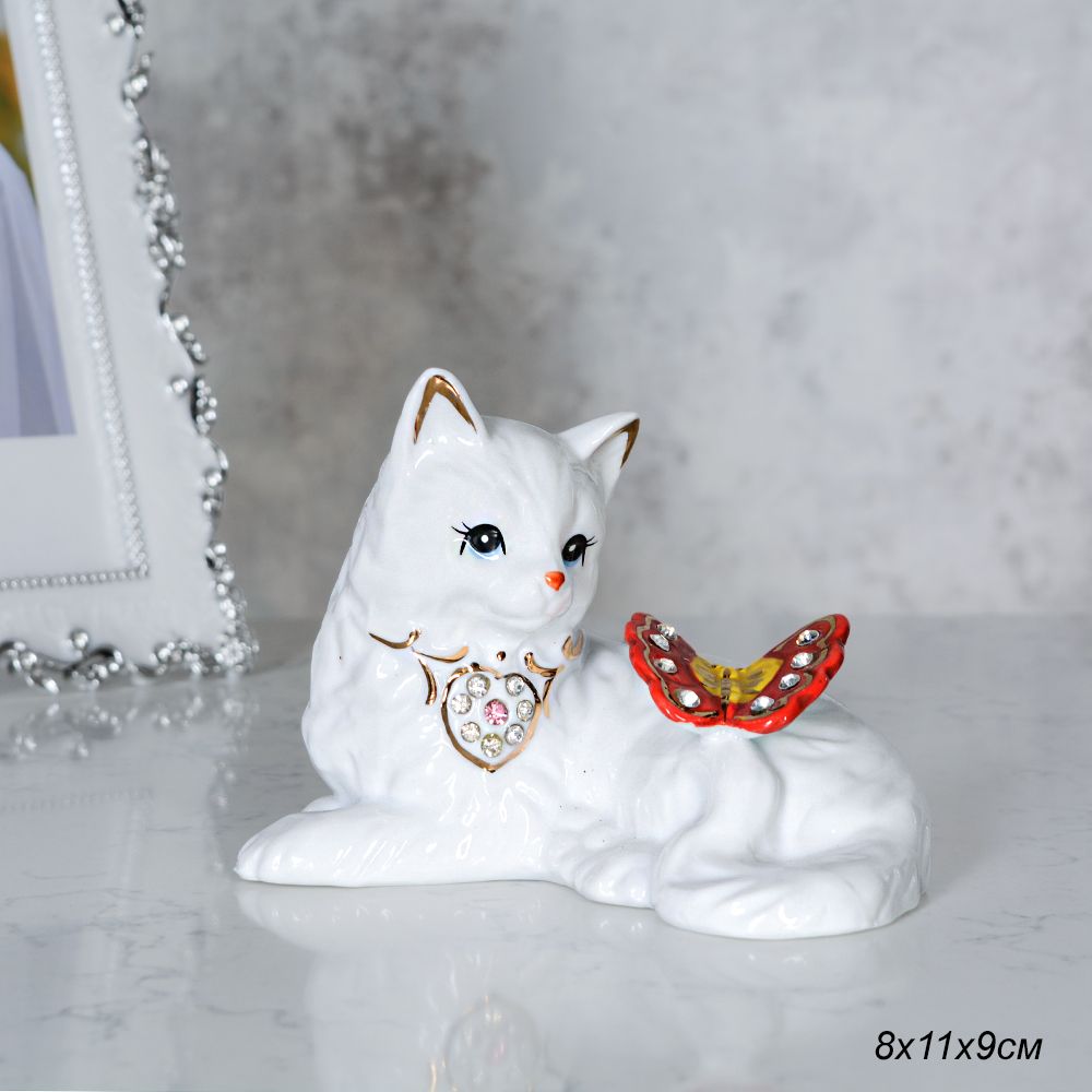 Статуэтка Кошка с бабочкой, фарфор, 11 х 8 х 9 см