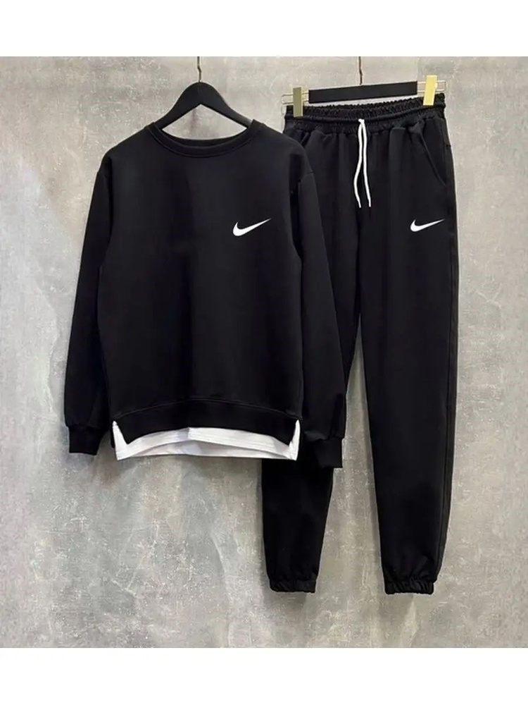 Костюм спортивный Nike #1