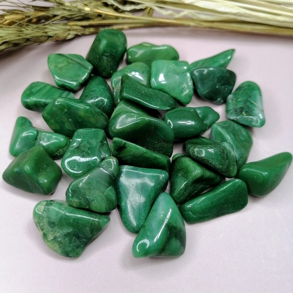 Жадеит,1 шт ,натуральный камень, галтовка 1,5-2,2 см. - купить с ...