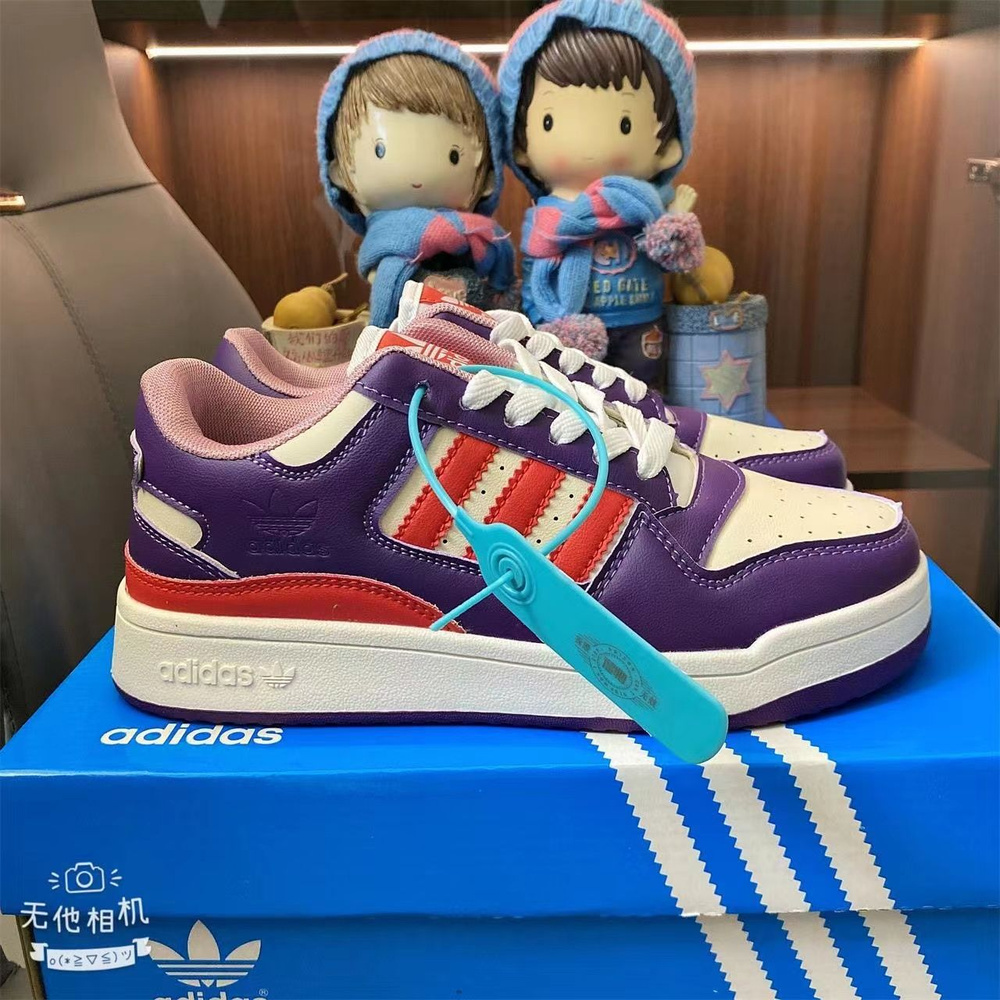 Кроссовки adidas #1