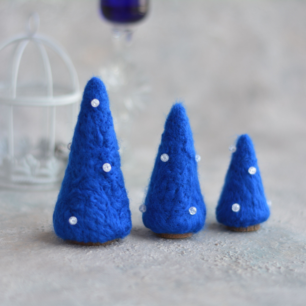 Ёлки из шерсти ручной работы. Праздничный декор. - купить по выгодной ...