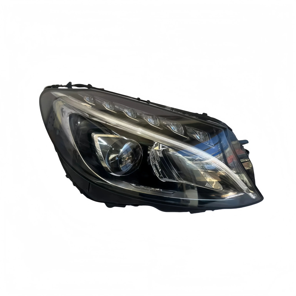 Фара Mercedes-Benz C-Class 04-08 (Слева)