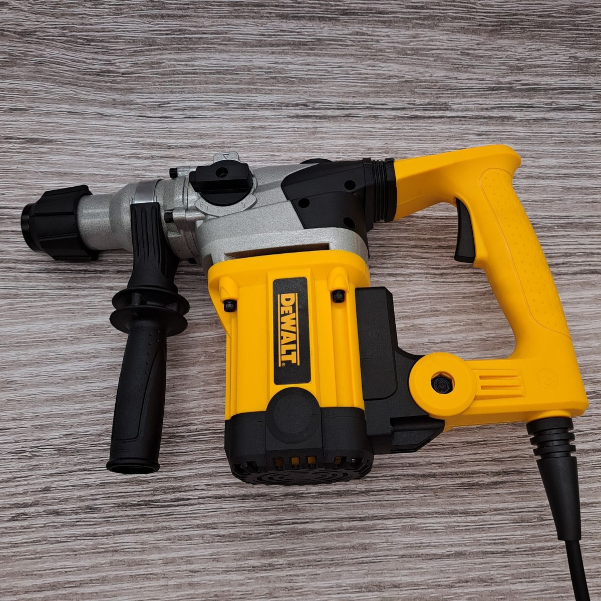 Перфоратор электрический сетевой ударный DEWALT 1580Вт, 850об.мин ...