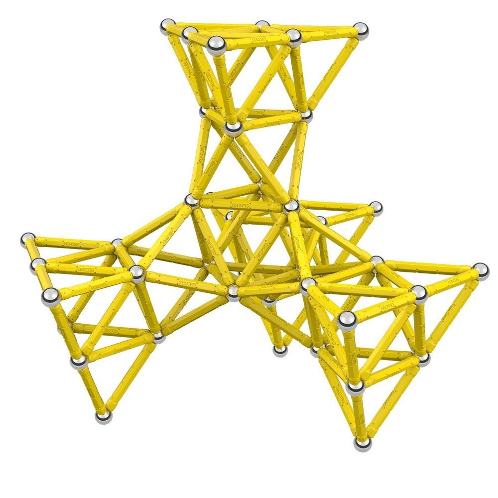Элементы магнитного конструктора Geomag Compact 192 детали крупным планом
