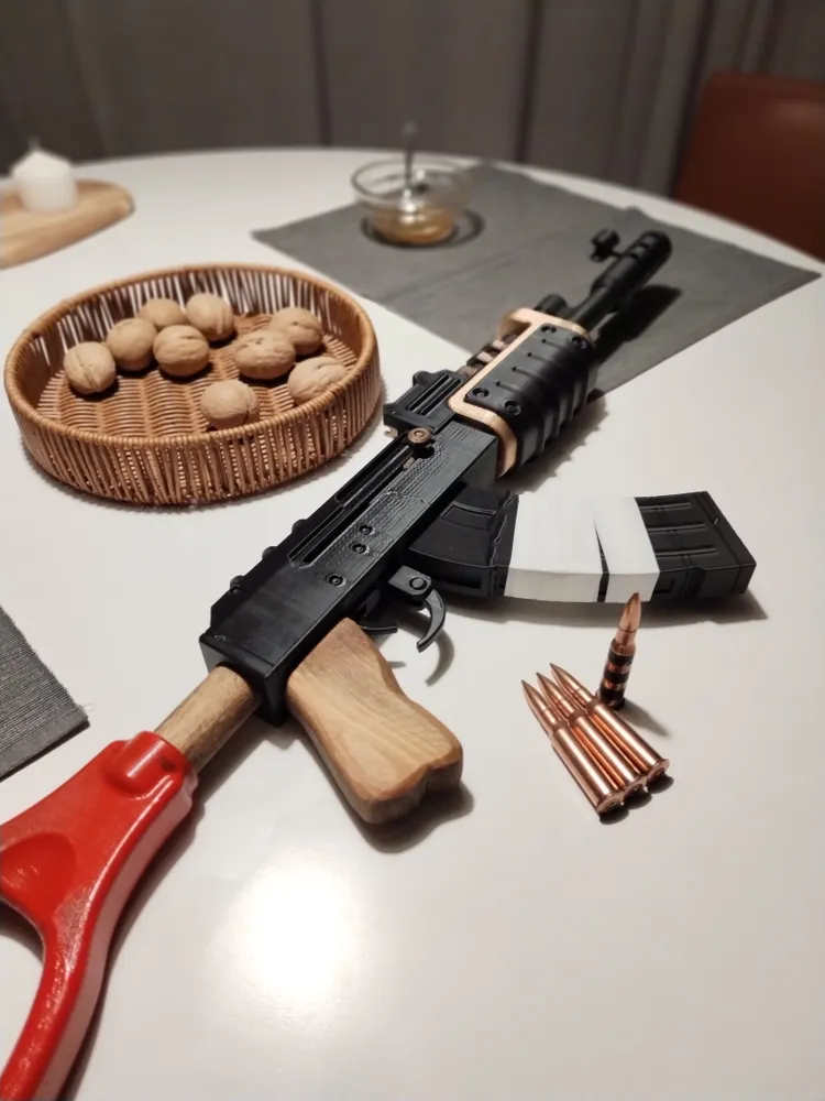 Штурмовая винтовка (Калаш), золотой, 80см