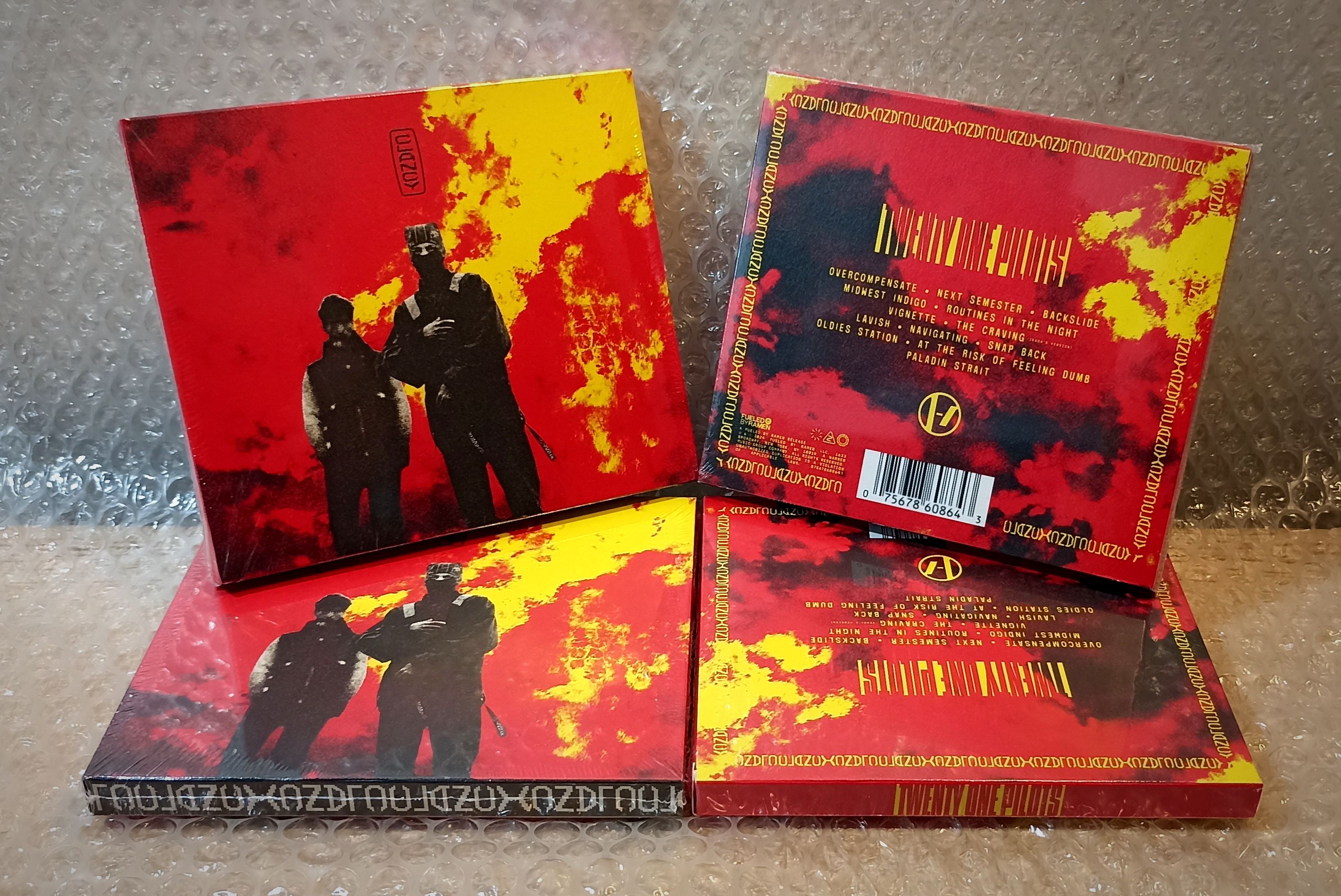 Deluxe Digipack EU import, Twenty One Pilots, Clancy, CD, booklet