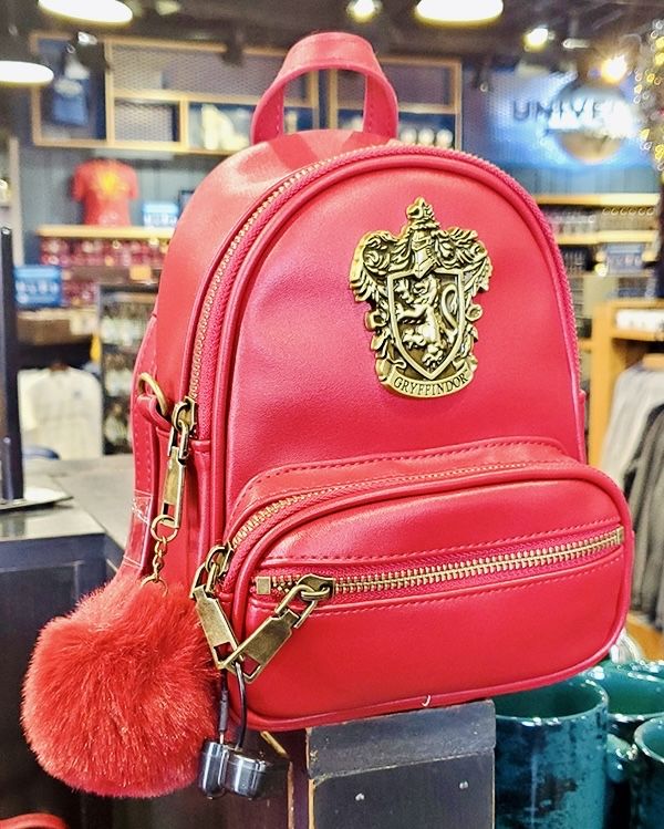 Мини-рюкзак Wizarding World of Harry Potter Universal Studios Гриффиндор красный Гарри Поттер (Англия)