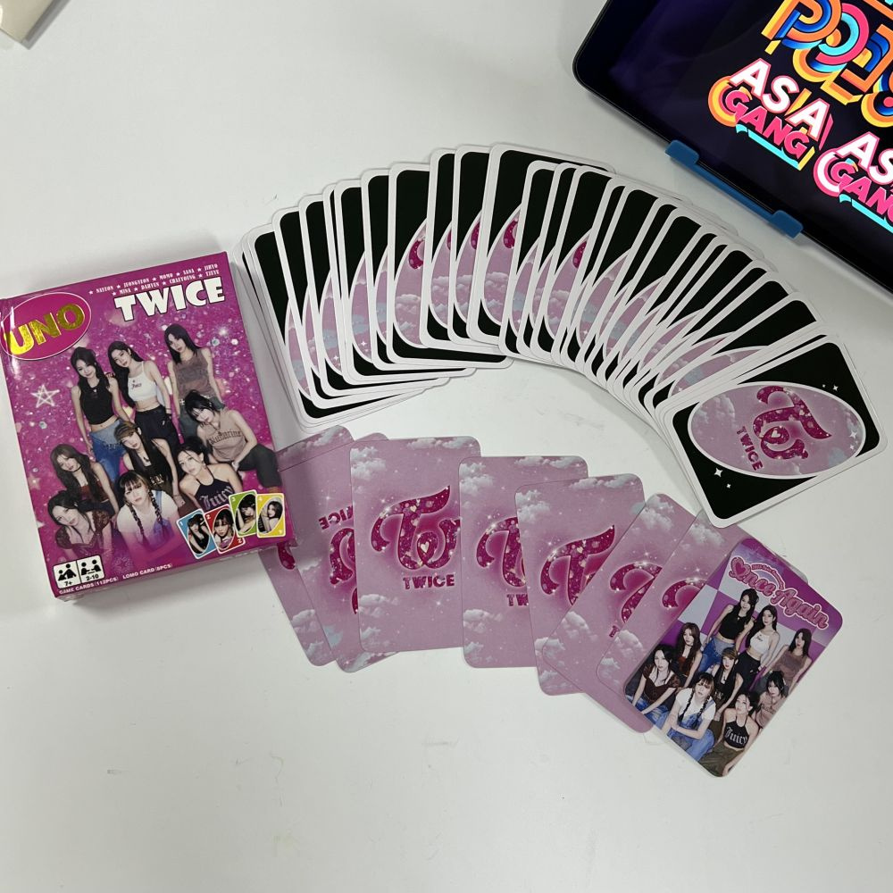 Карточная игра TWICE Uno, Deluxe K-Pop Edition