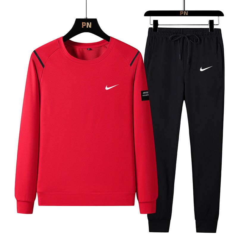 Костюм спортивный Nike #1