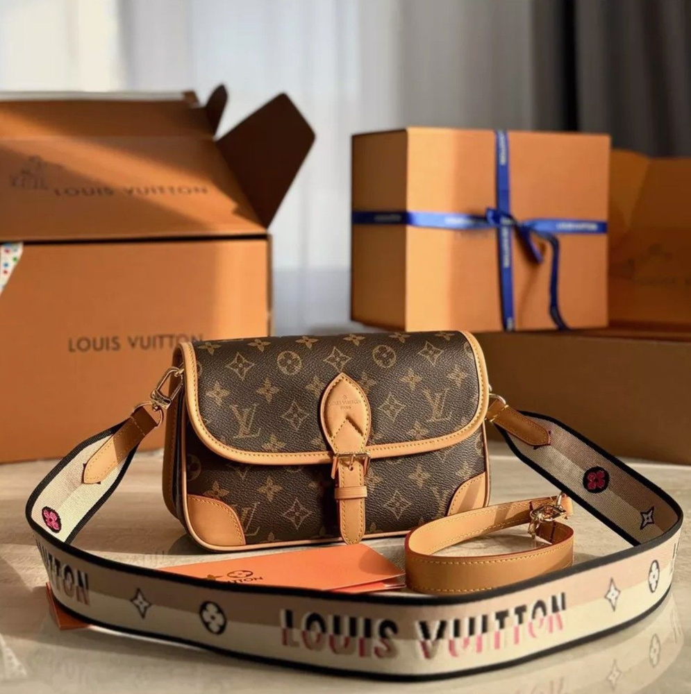 Louis Vuitton ノベルティ バッグ Louis Vuitton Сумка кросс-боди, на плечо купить на OZON по низкой