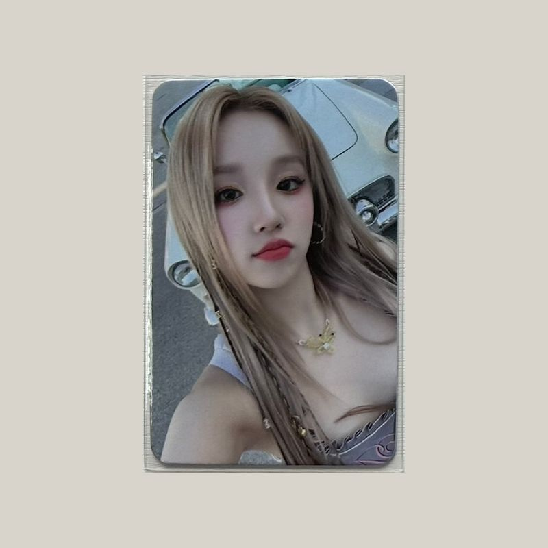 Фотокарта Yuqi (Woogie (G)I-DLE) - 1ST MINI ALBUM YUQ1 (Apple music) (5) #1