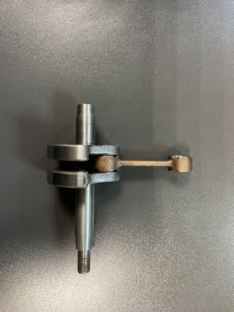 Коленчатый вал для бензокосы (триммера) MAKITA EM2500U, DA00000076 ...