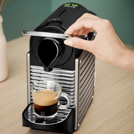 Nespresso Капсульная кофемашина DeLonghi Pixie C60, серый металлик
