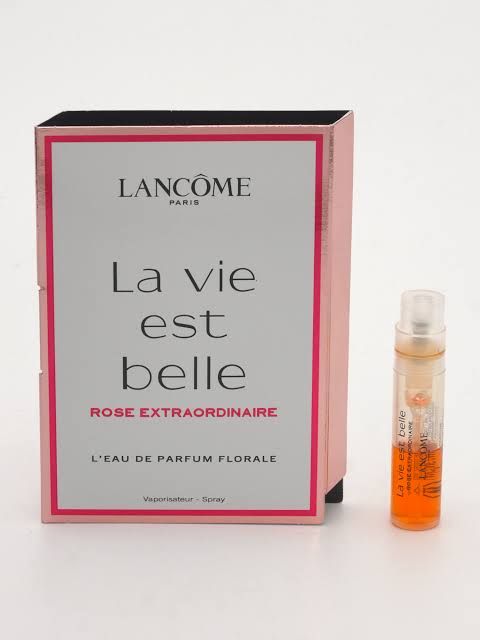 Lancome LA VIE EST BELLE EN ROSE EXTRAORDINAIRE Парфюмерная вода 4 мл купить