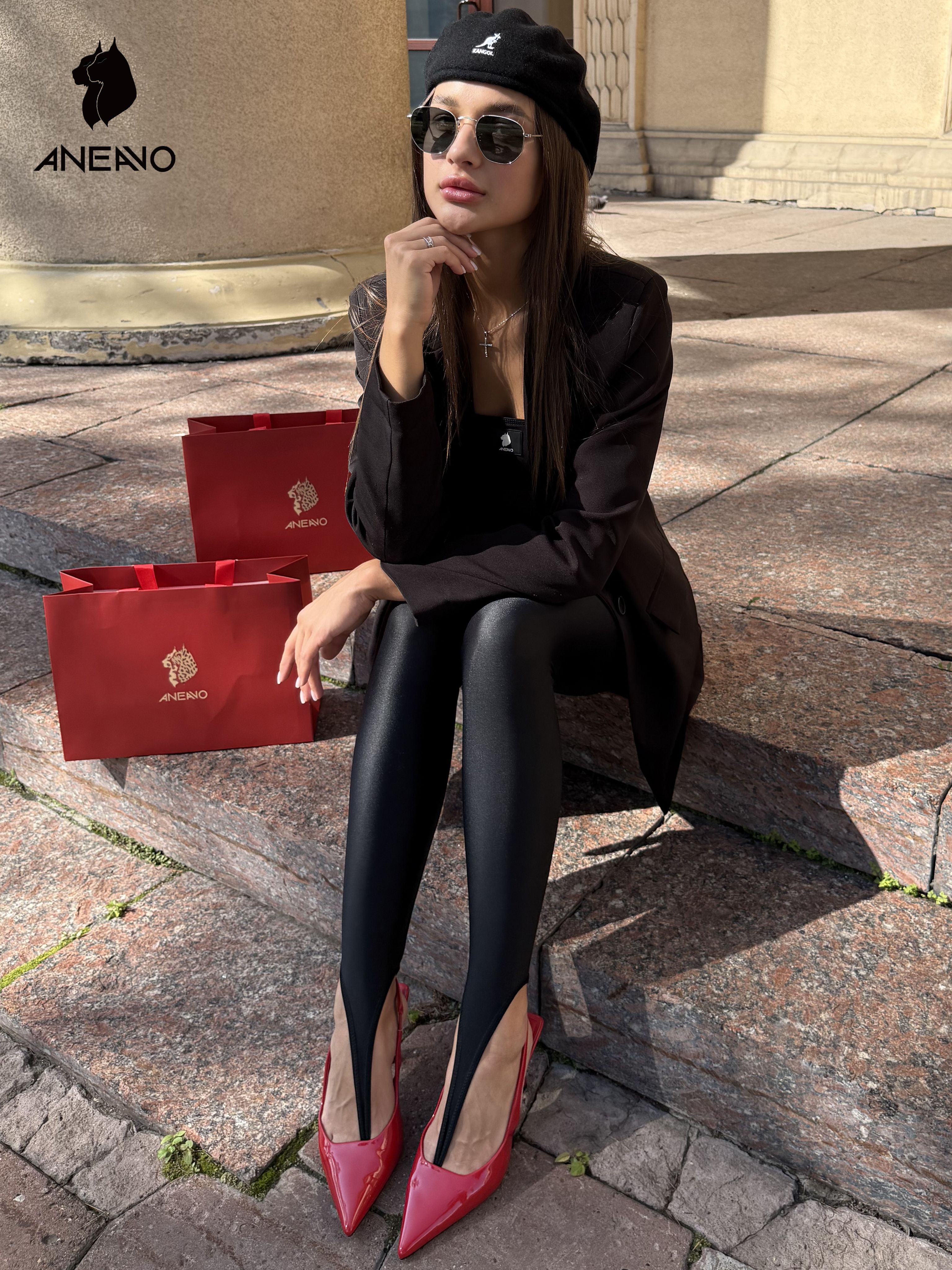 Мөлдір эротикалық әйел Жалаңаш жетілген орыс аққұбалар үй порно