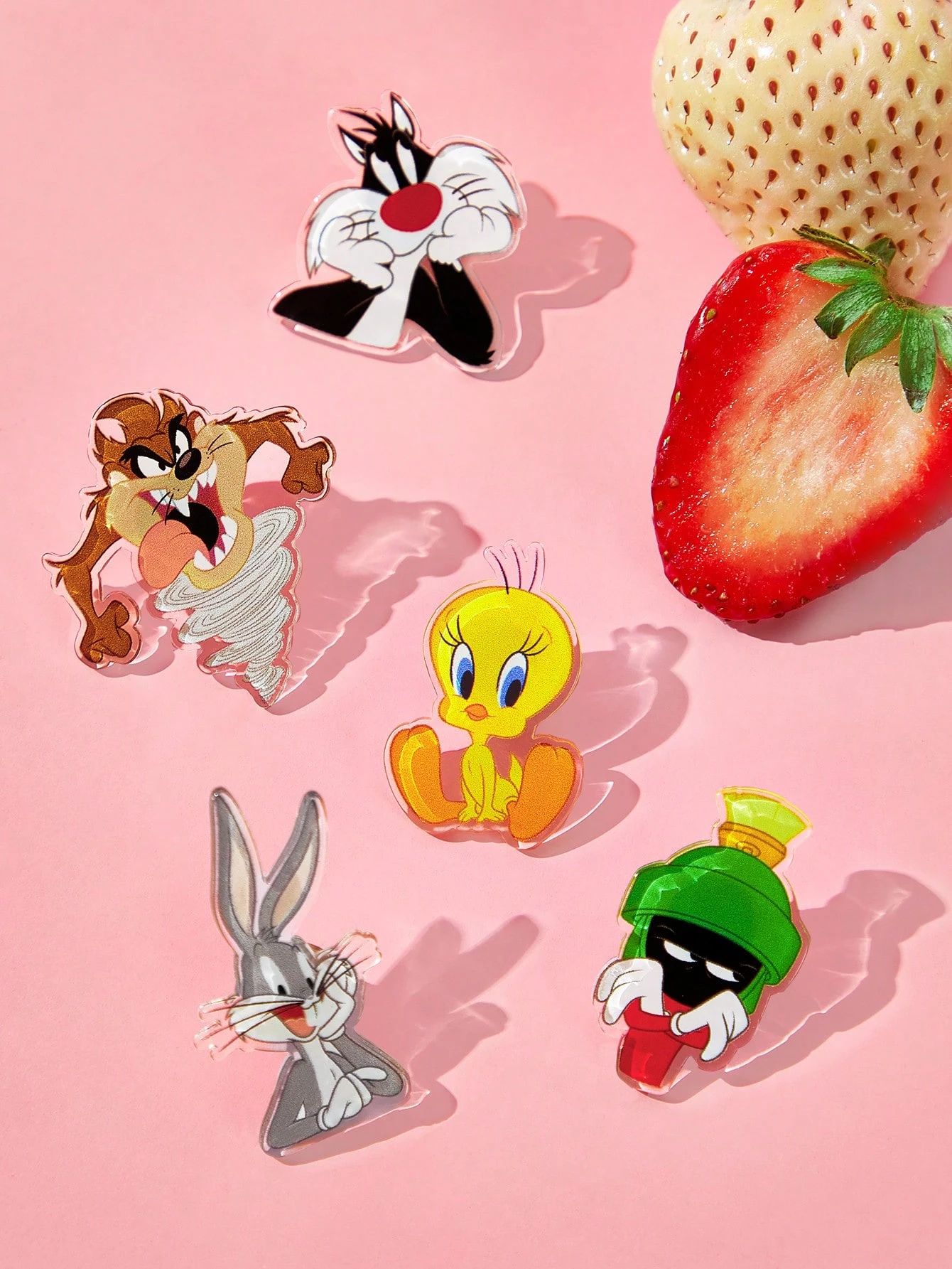 Луни Тюнз / Looney Tunes Набор акриловых значков-брошей (5 шт., мультяшные герои)