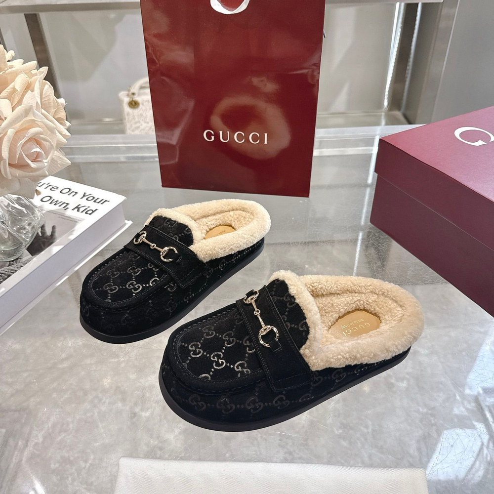Тапочки Gucci #1