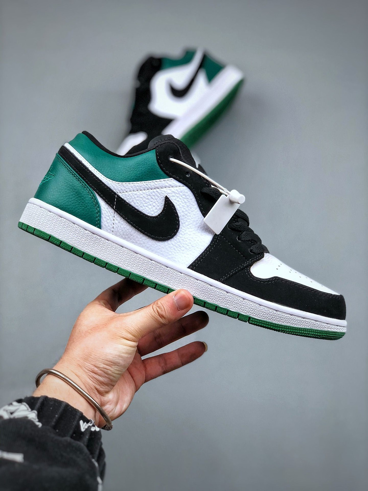 Nike Air Jordan 1