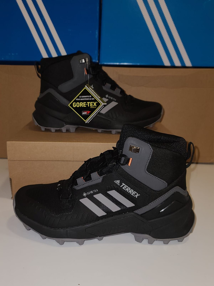 Кроссовки adidas Gore-Tex #1