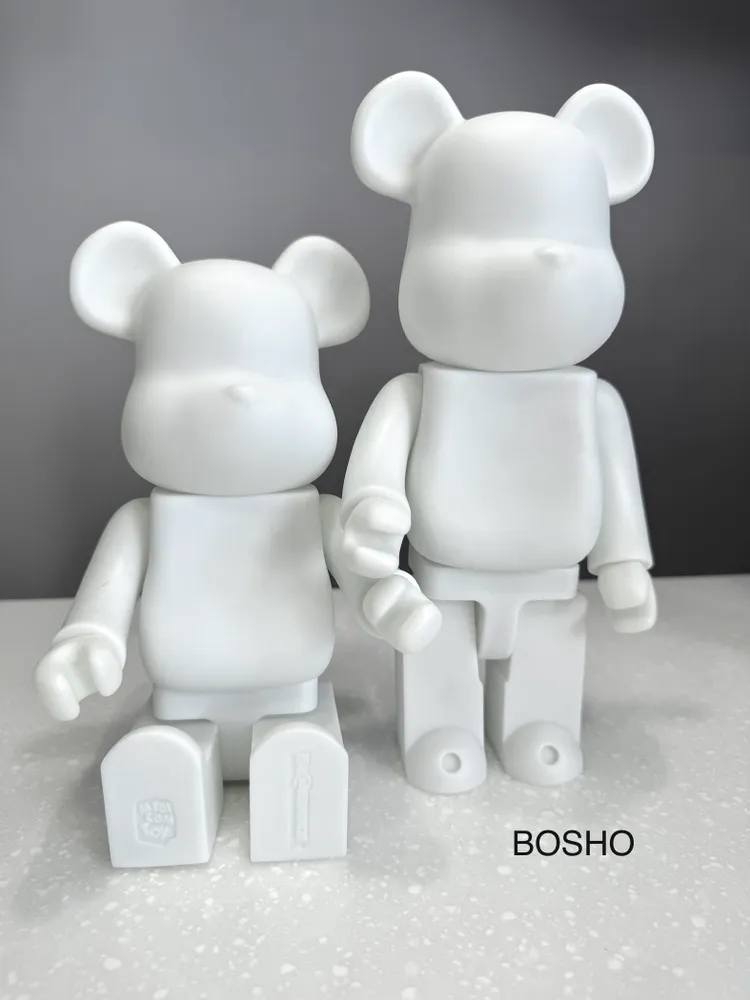Виниловый белый Bearbrick высота 28 см. Fluid art. Graffiti, белый, фото 3