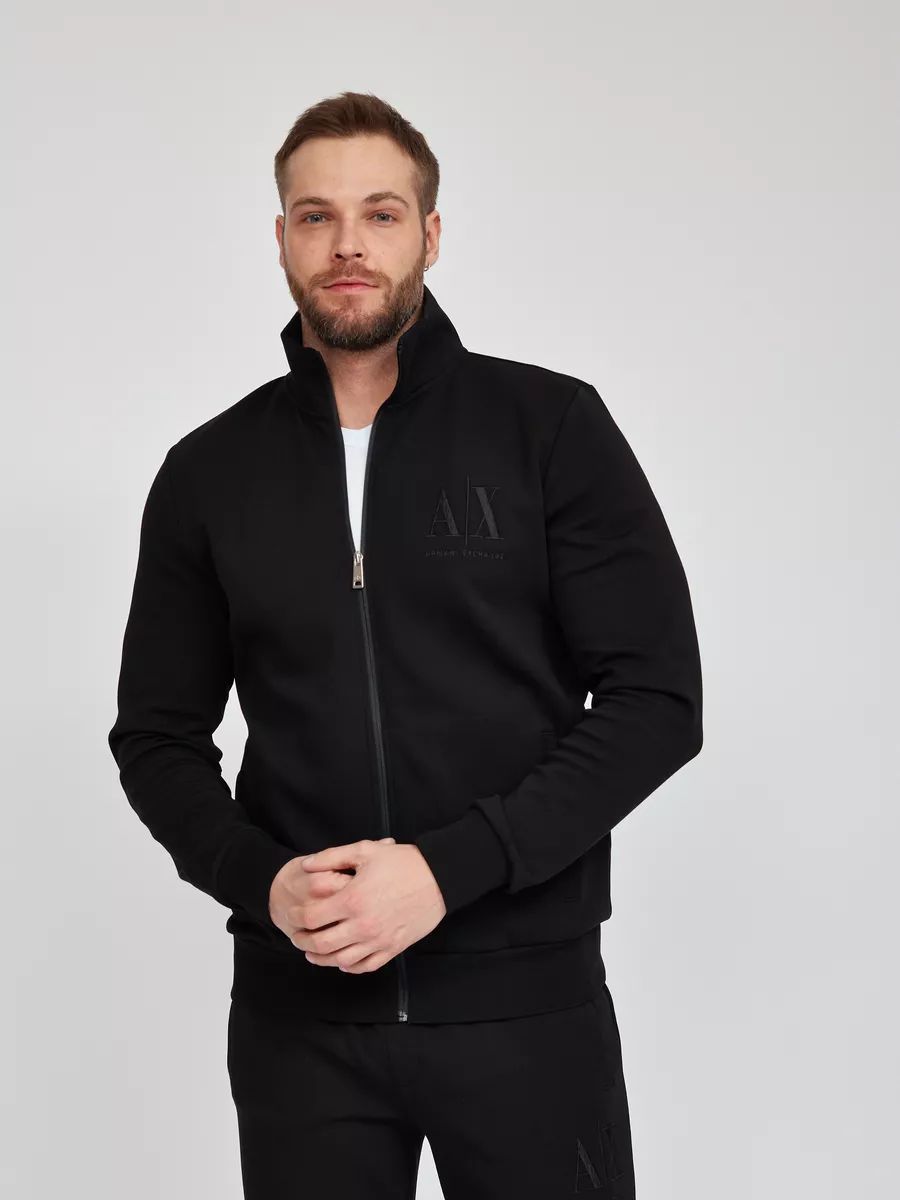 Hamma tort oyoqda porno suratlarda turibdi