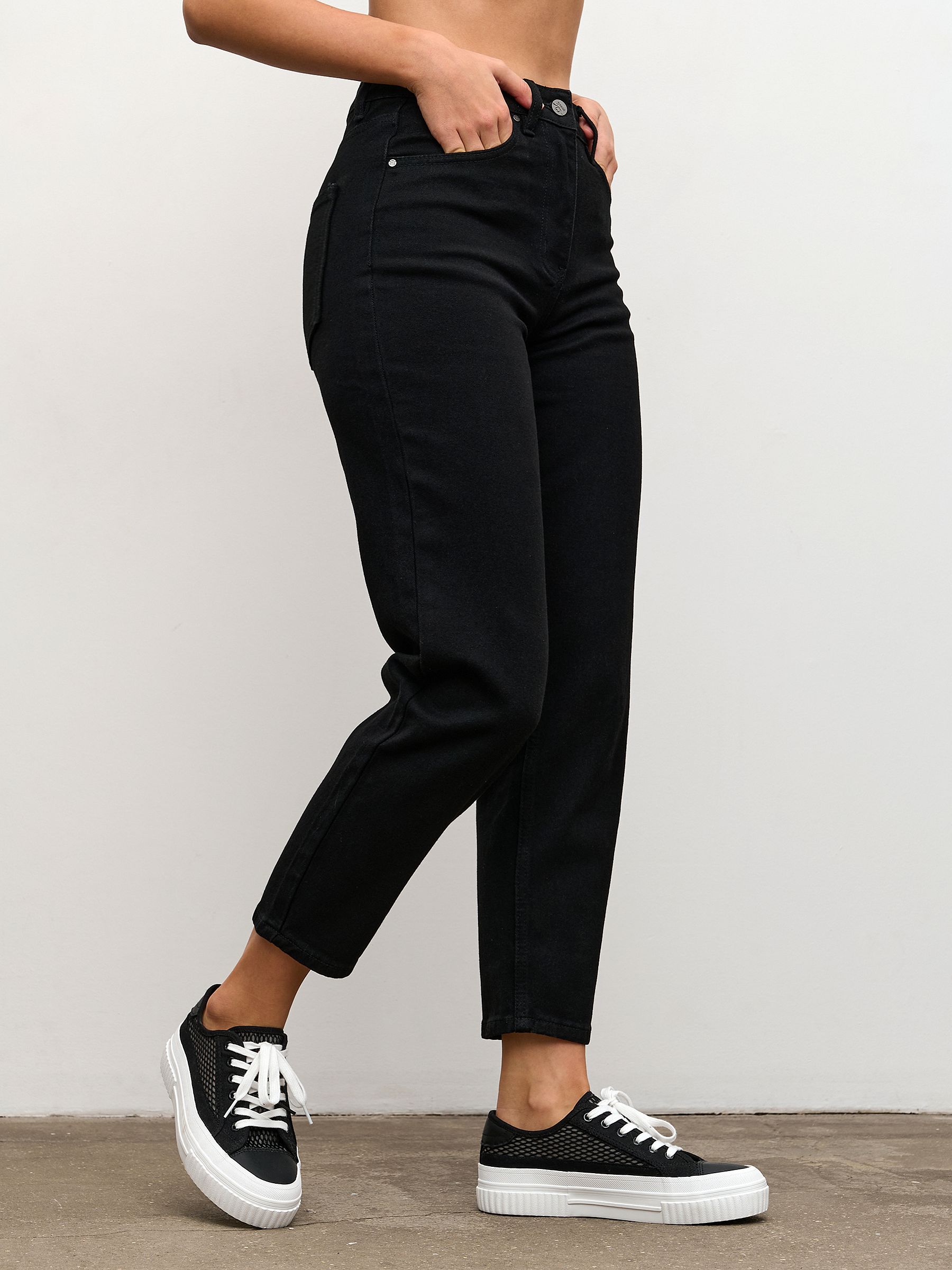 Іш киімсіз монахтар