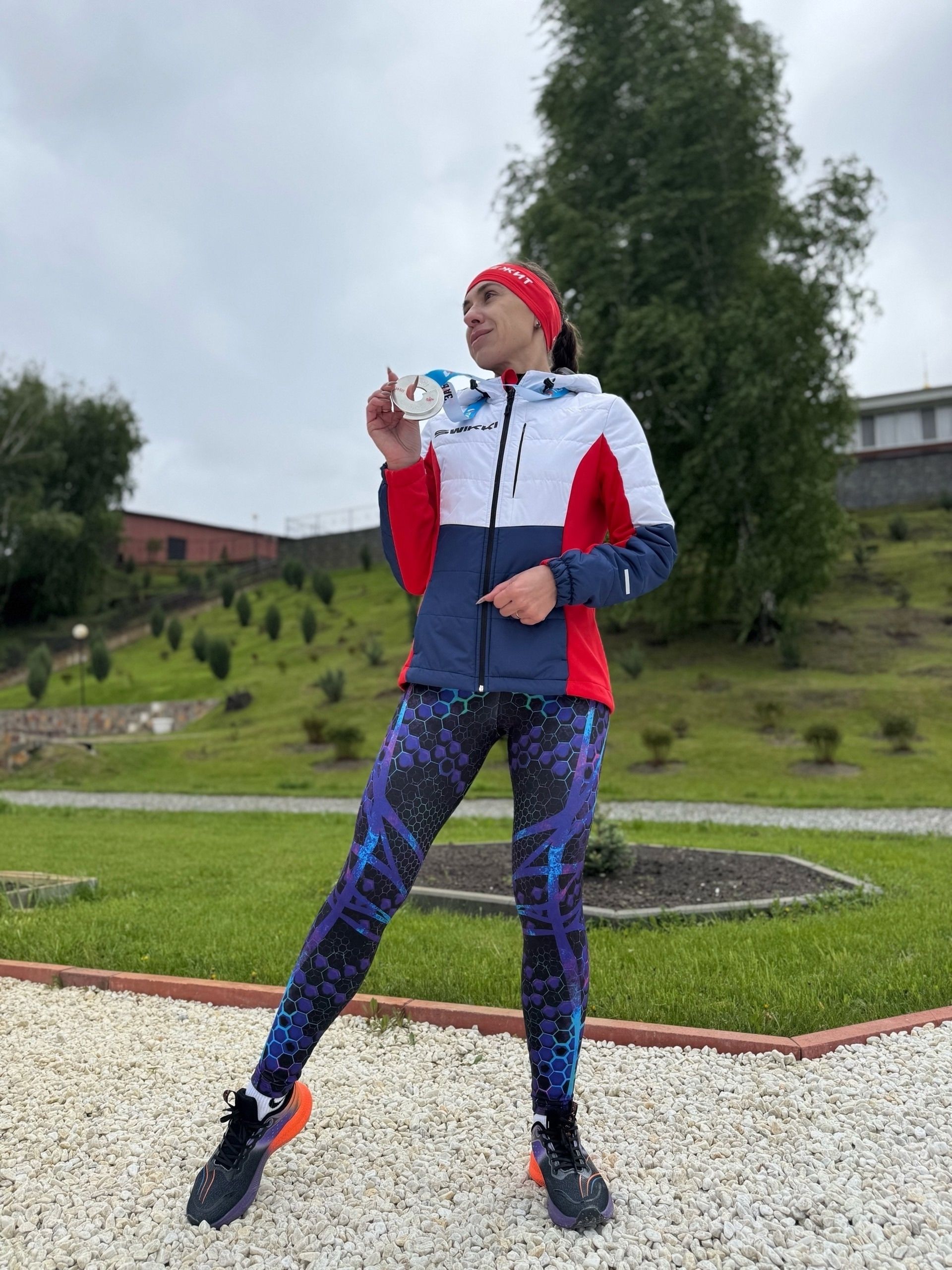 Куртка спортивная SWIKKI