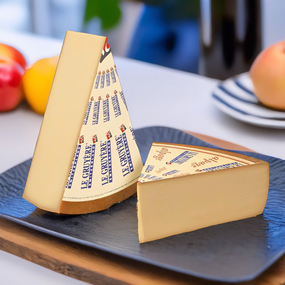 Швейцарский твердый сыр, 250 гр, Пещерный Грюйер (Le Gruyere, ТМ Margot ...