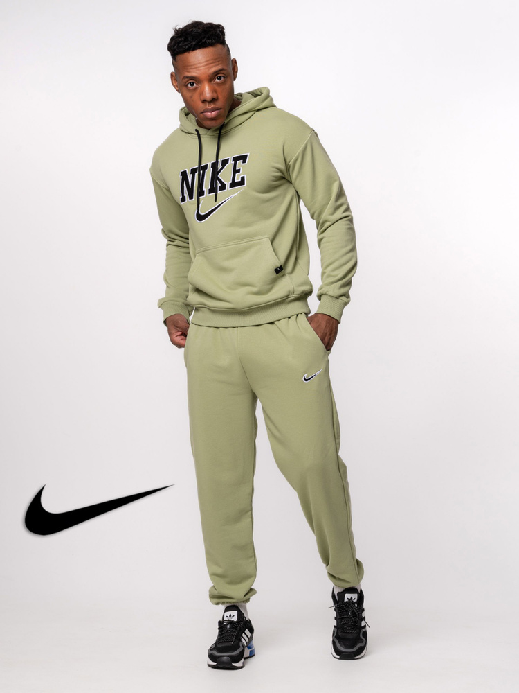 Костюм спортивный Nike #1