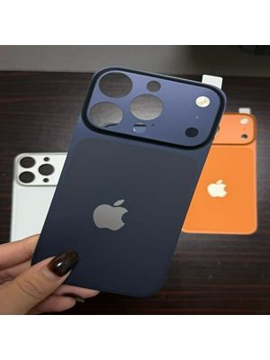 Задняя обложка iPhone 14 Pro Max превращается в 17 Pro Max в одно