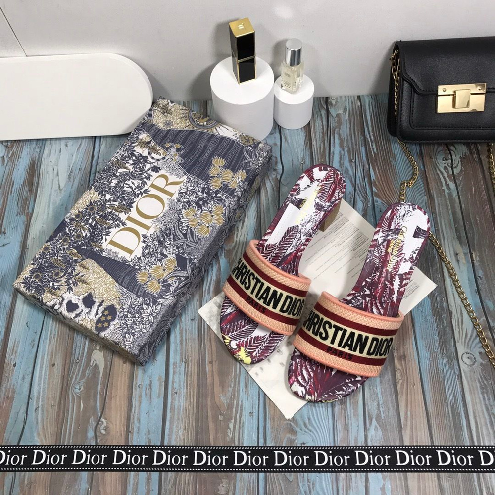 Тапочки Dior #1