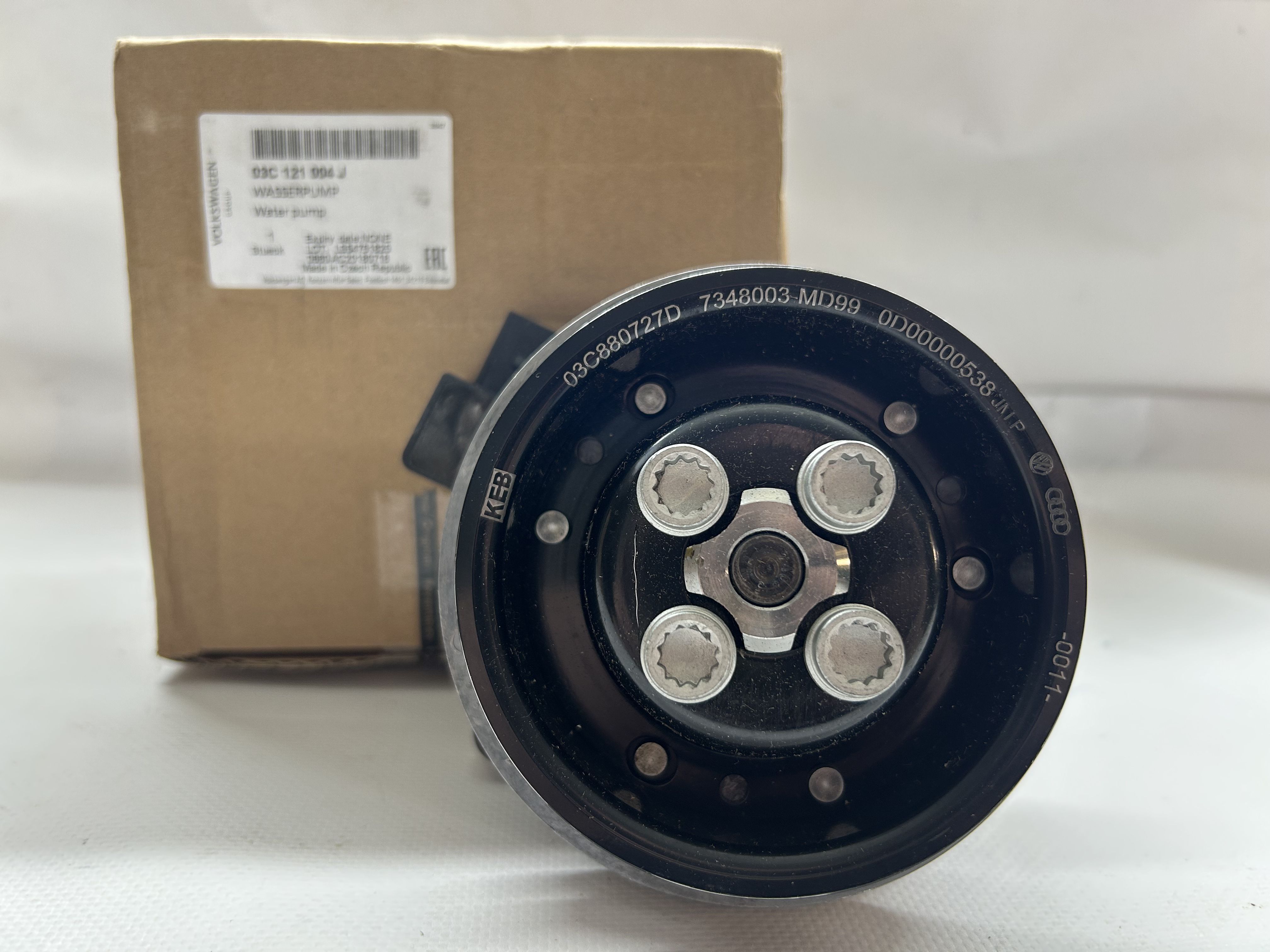 НасосводянойVAG03C121004J