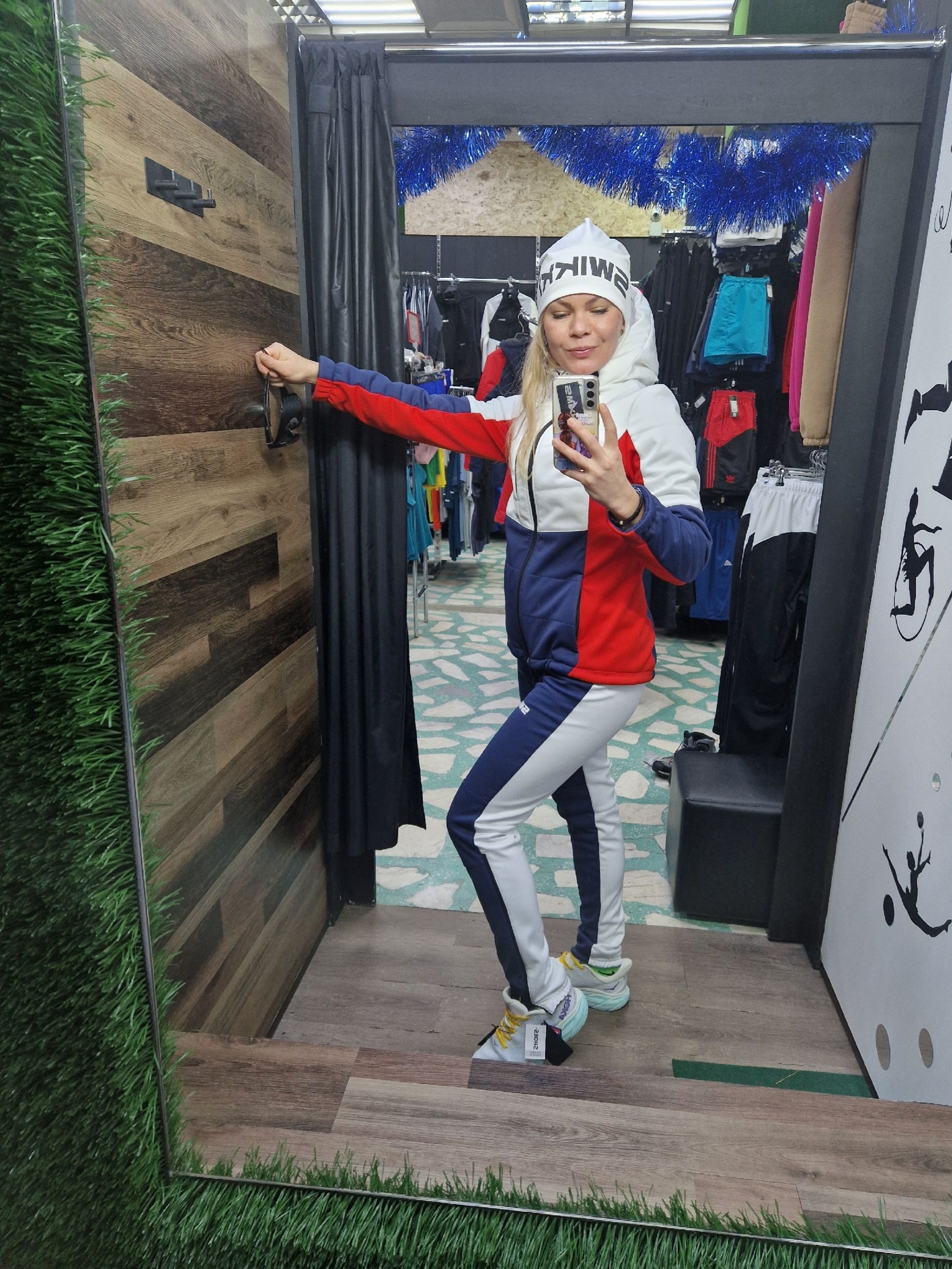 Шапка спортивная SWIKKI