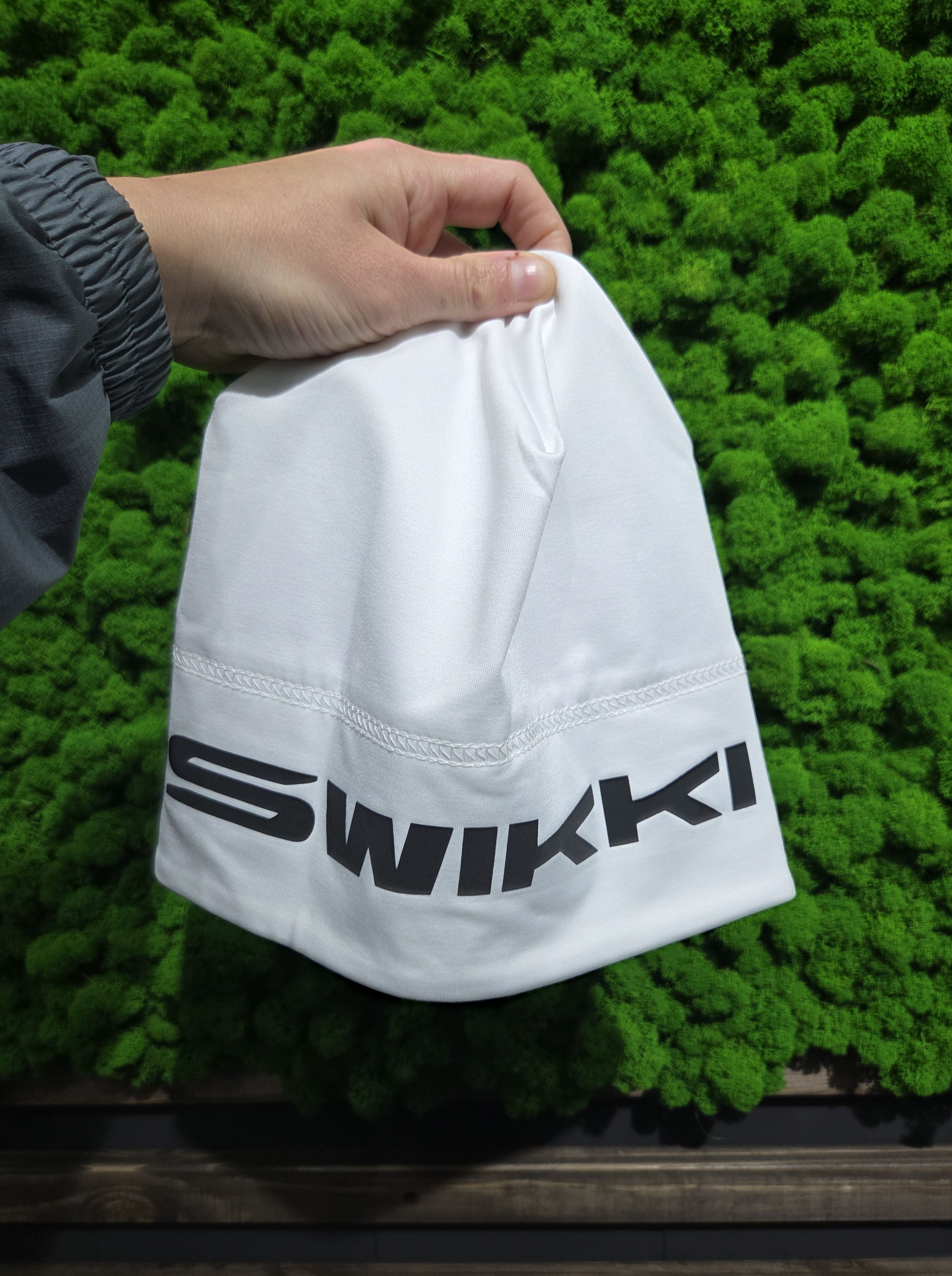 Шапка спортивная SWIKKI