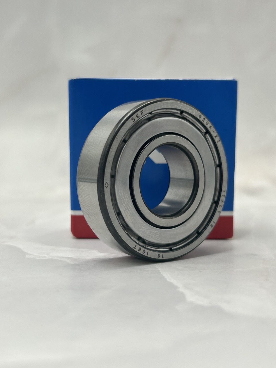 Подшипник SKF 6204-2Z (6204 ZZ / 80204 / 204) размер 20*47*14, Made in ...