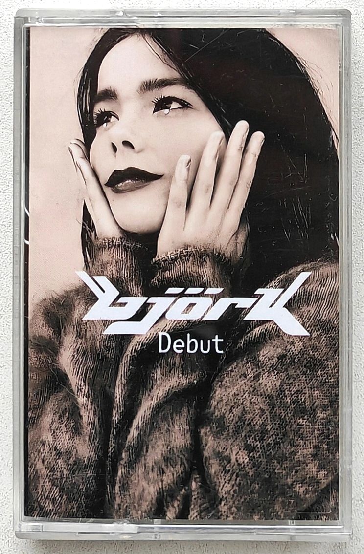 BJORK CD купить на OZON по низкой цене