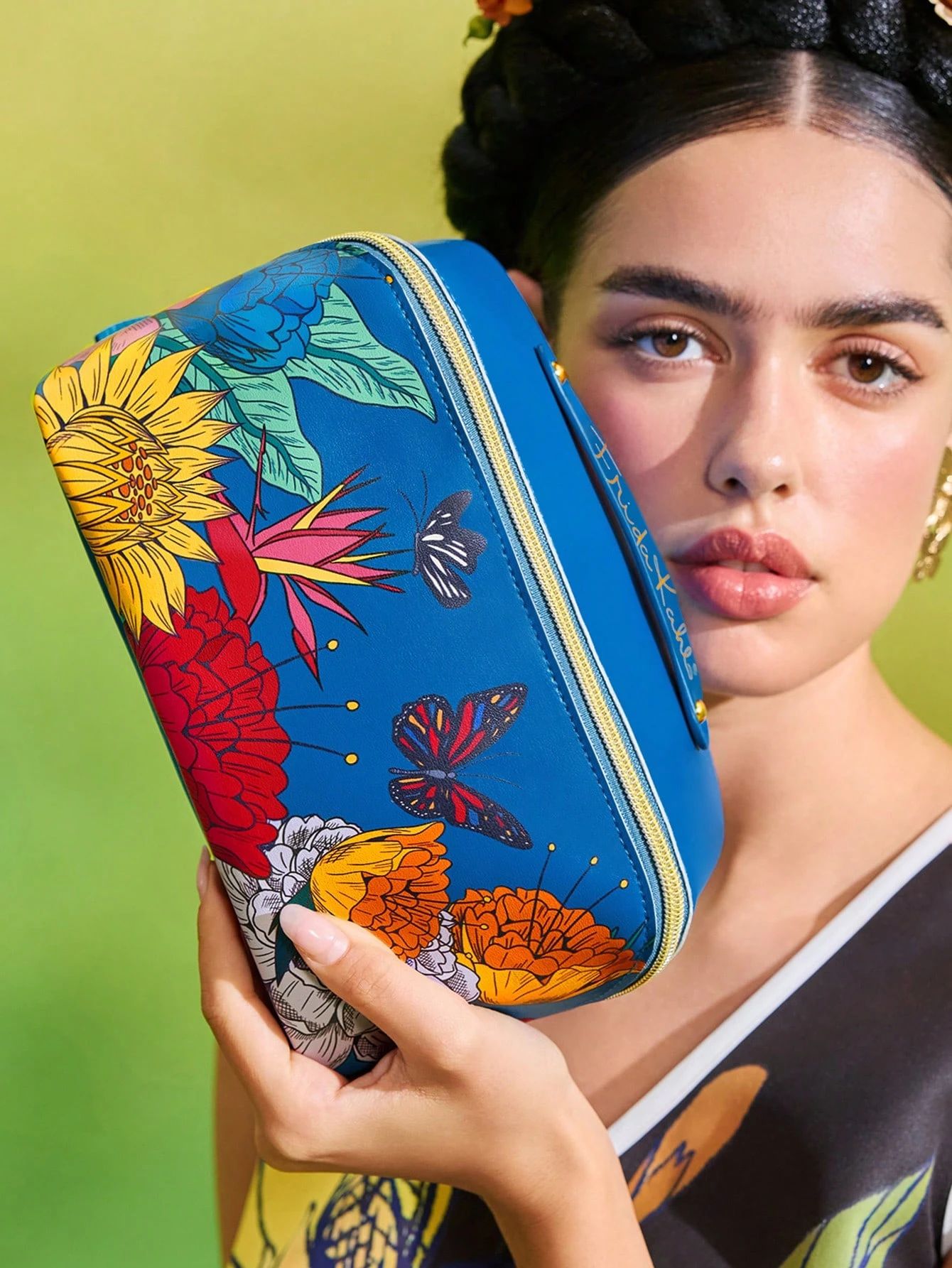 Фрида Кало / Frida Kahlo Косметичка Цветочный узор