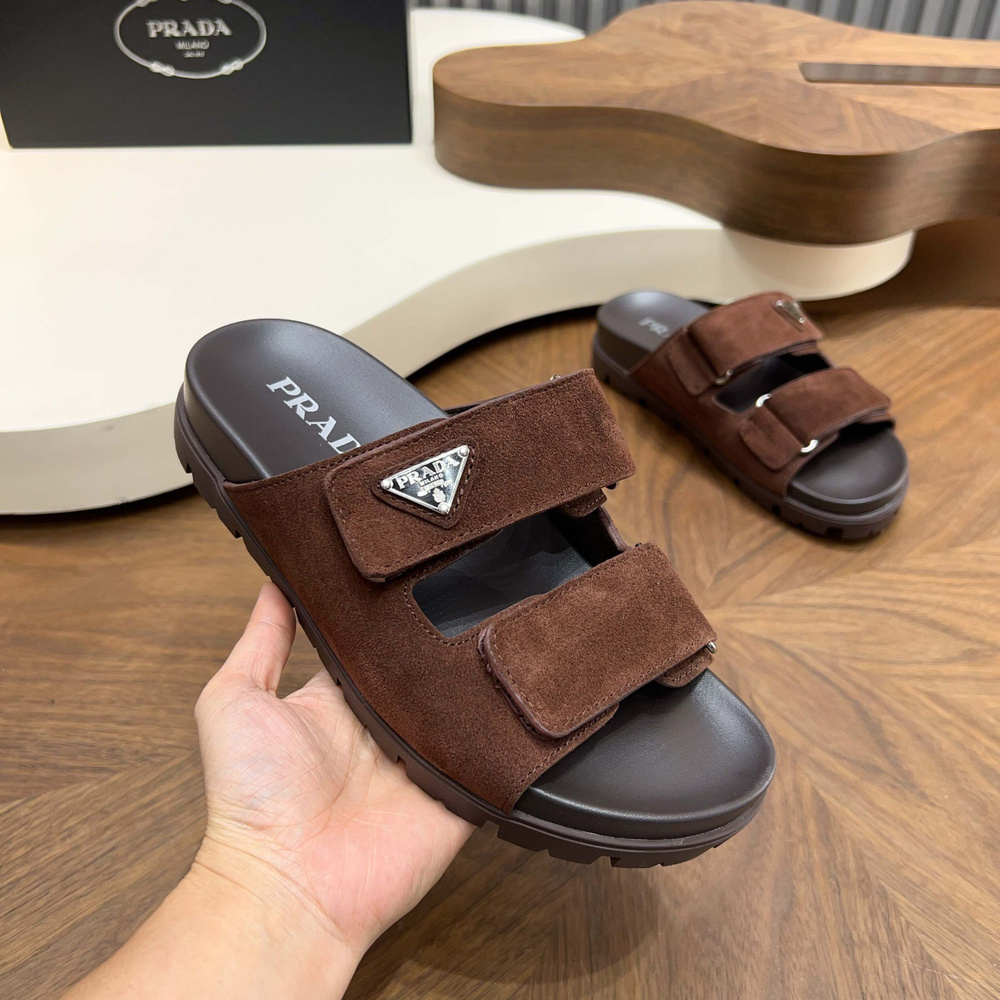 Тапочки Prada #1